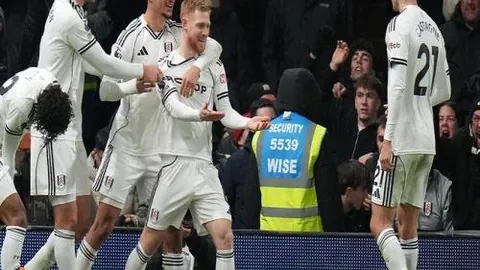 苏丹游戏：资金人力受限，创意奇迹如何诞生？