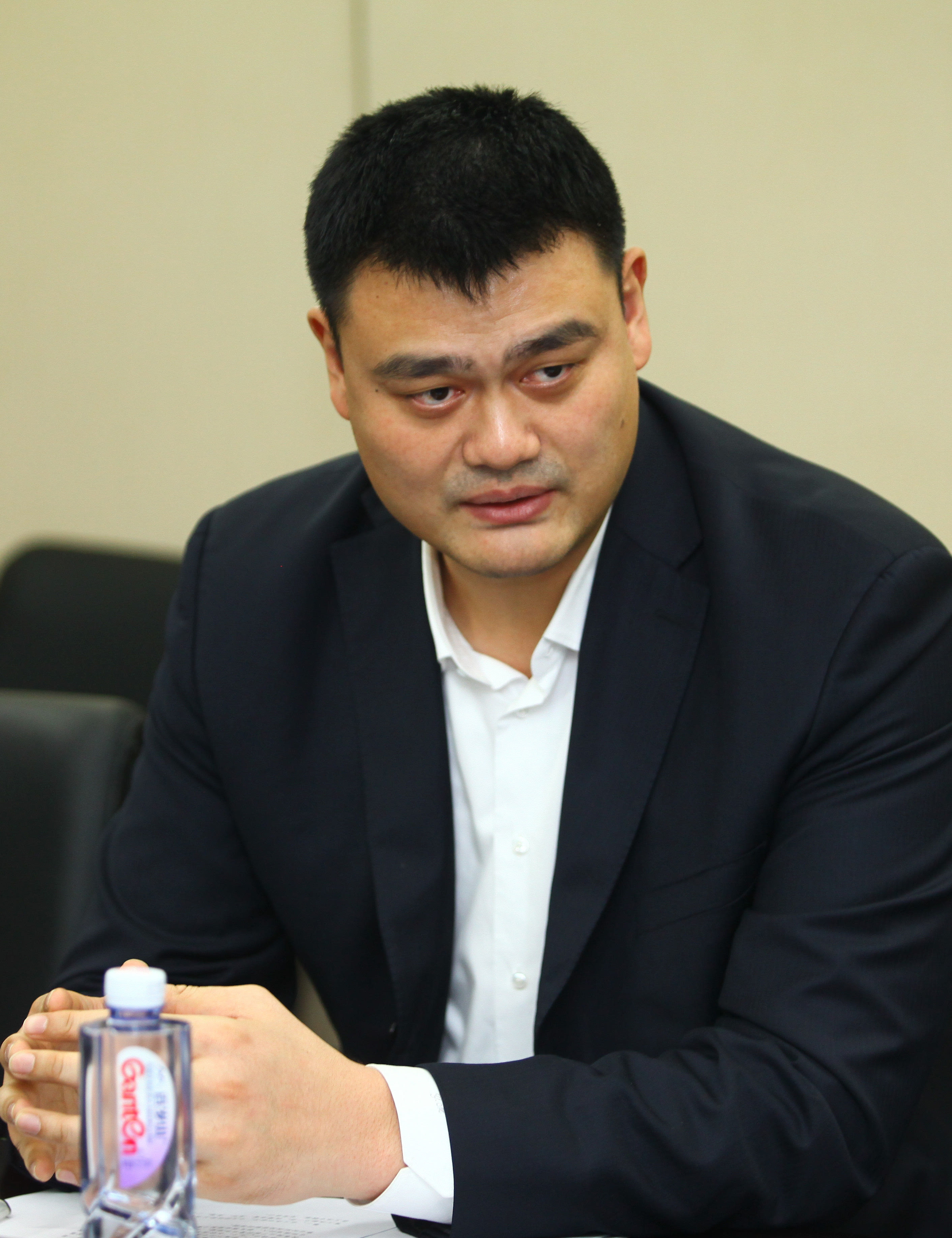 前锋线形同